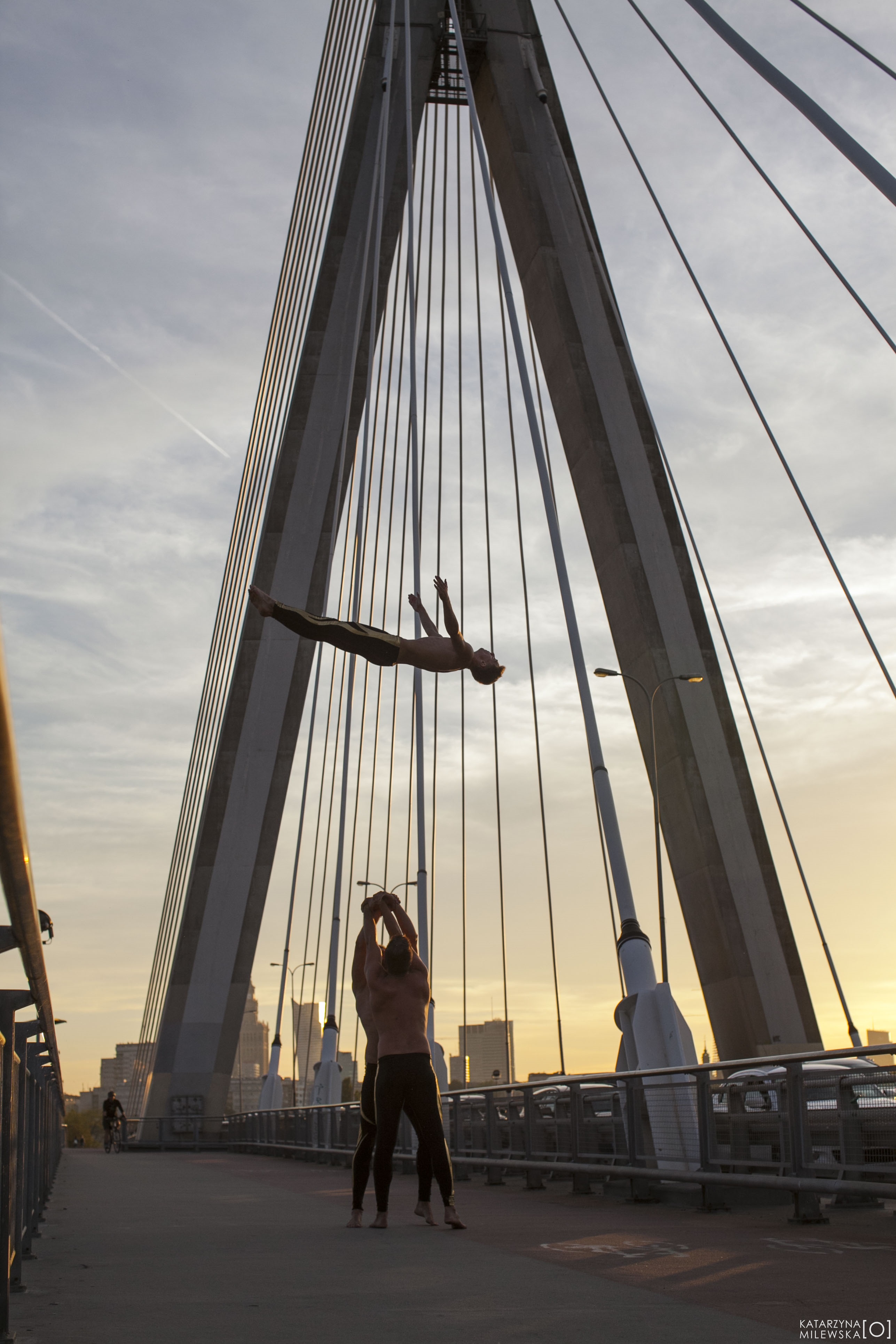 ACROBATIC TRIO performance