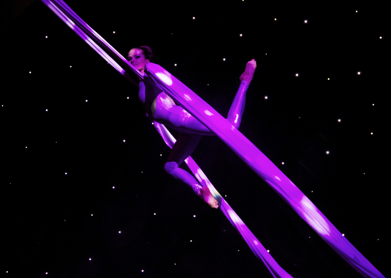 AERIAL SILK performance