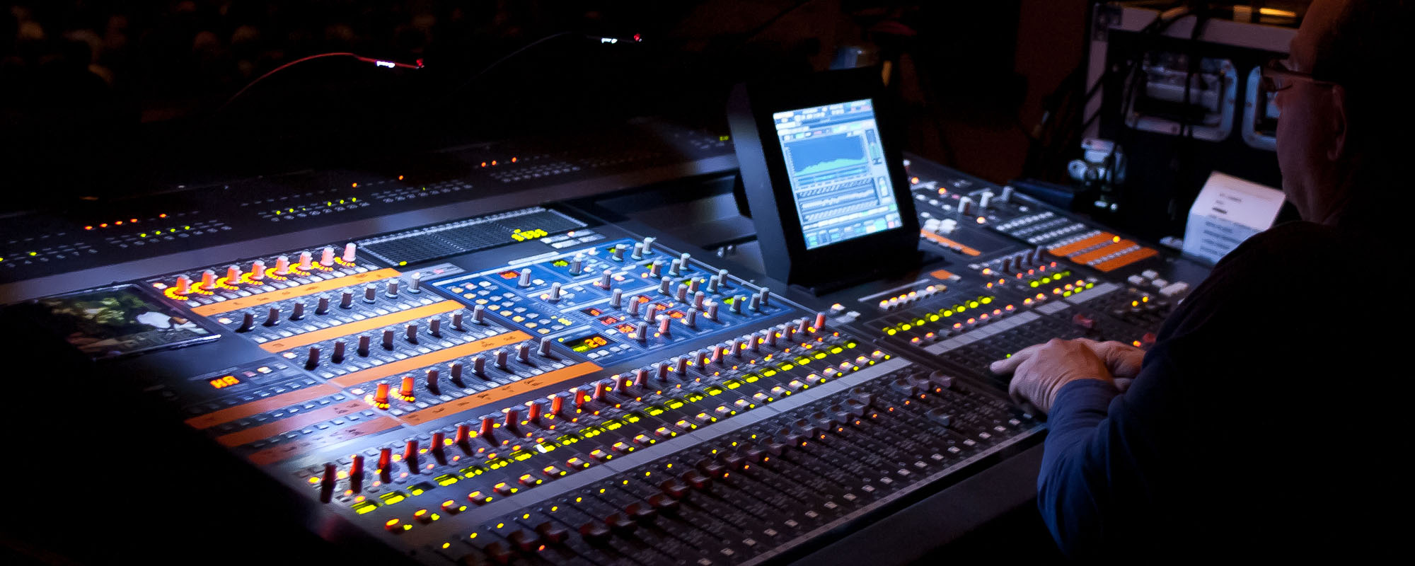 AUDIO VISUAL SOLUTION