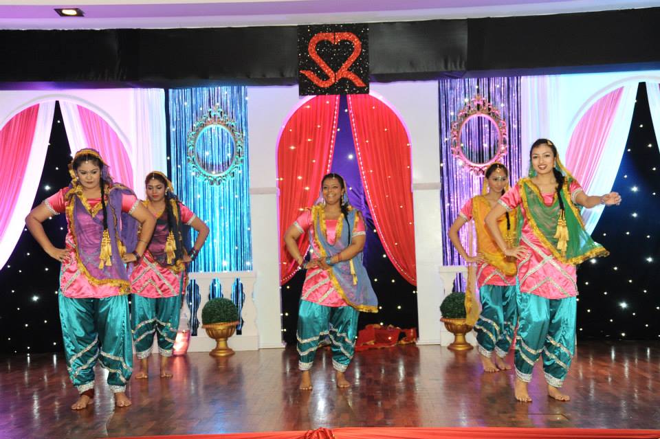 Bhangra dancers performance