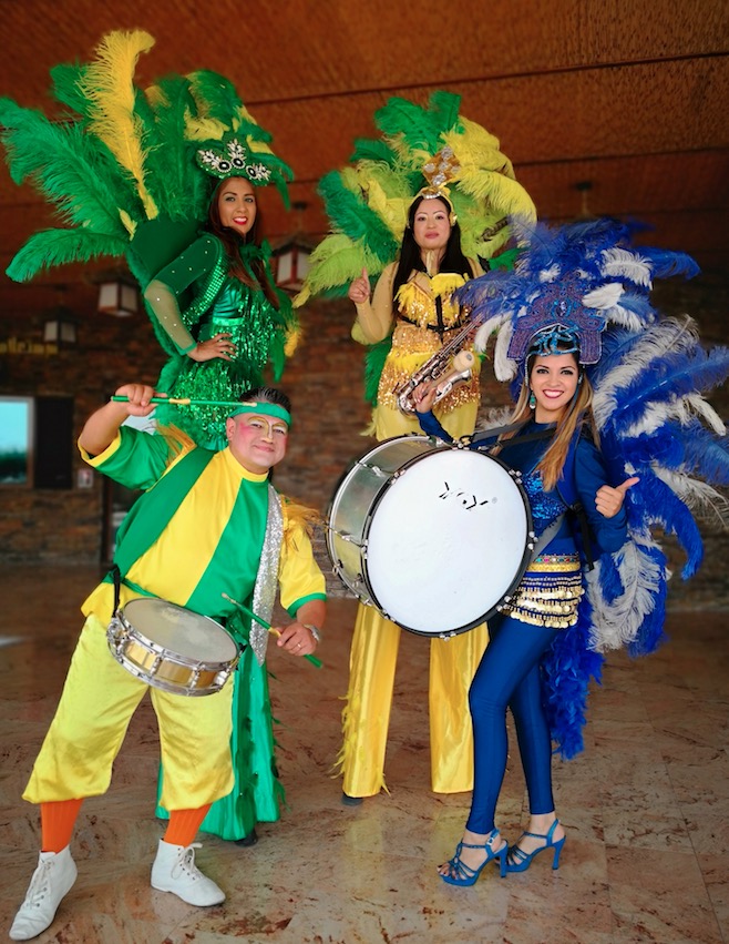 Brazilian Circus Parade performance