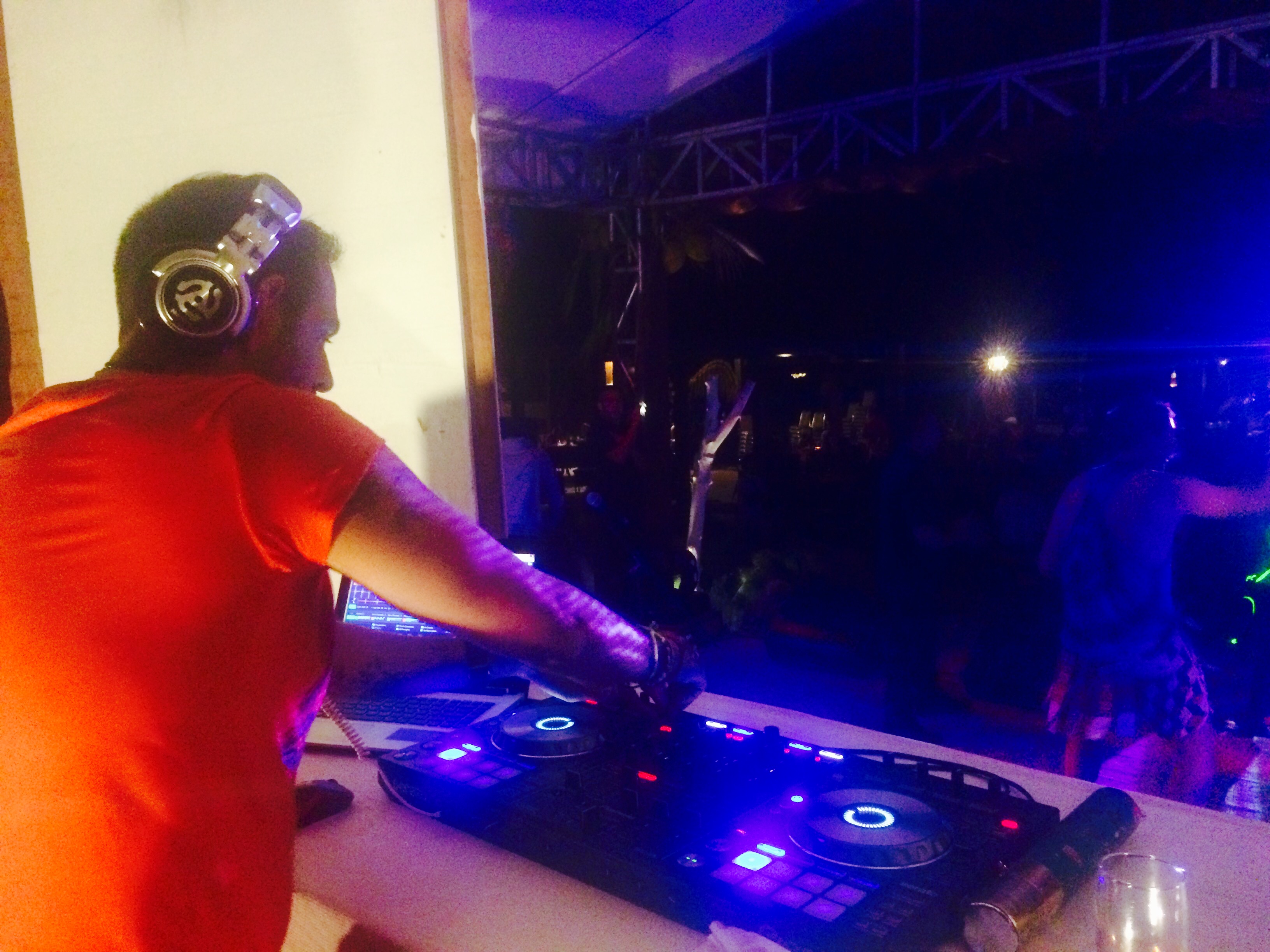 DJ performance