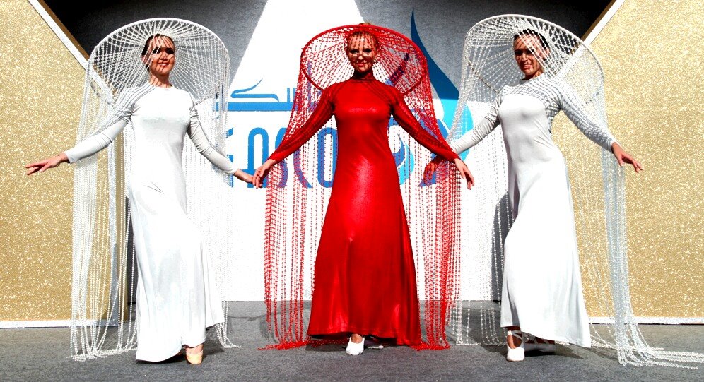 Floating Chandelier performance