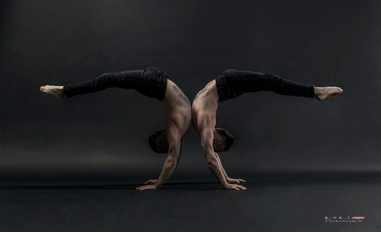 Hand Stand Duo performance