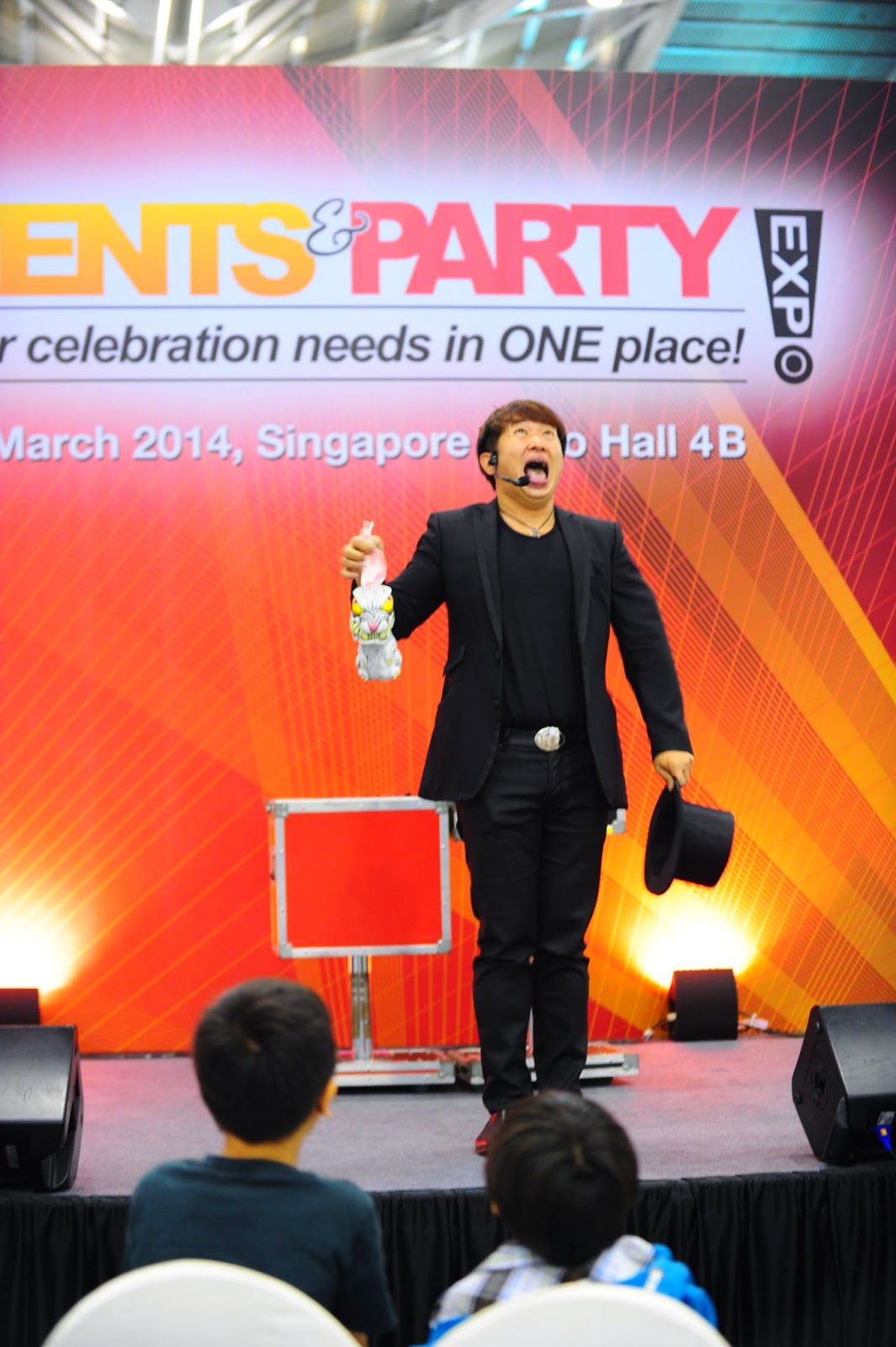 Magician and Mentalist performance
