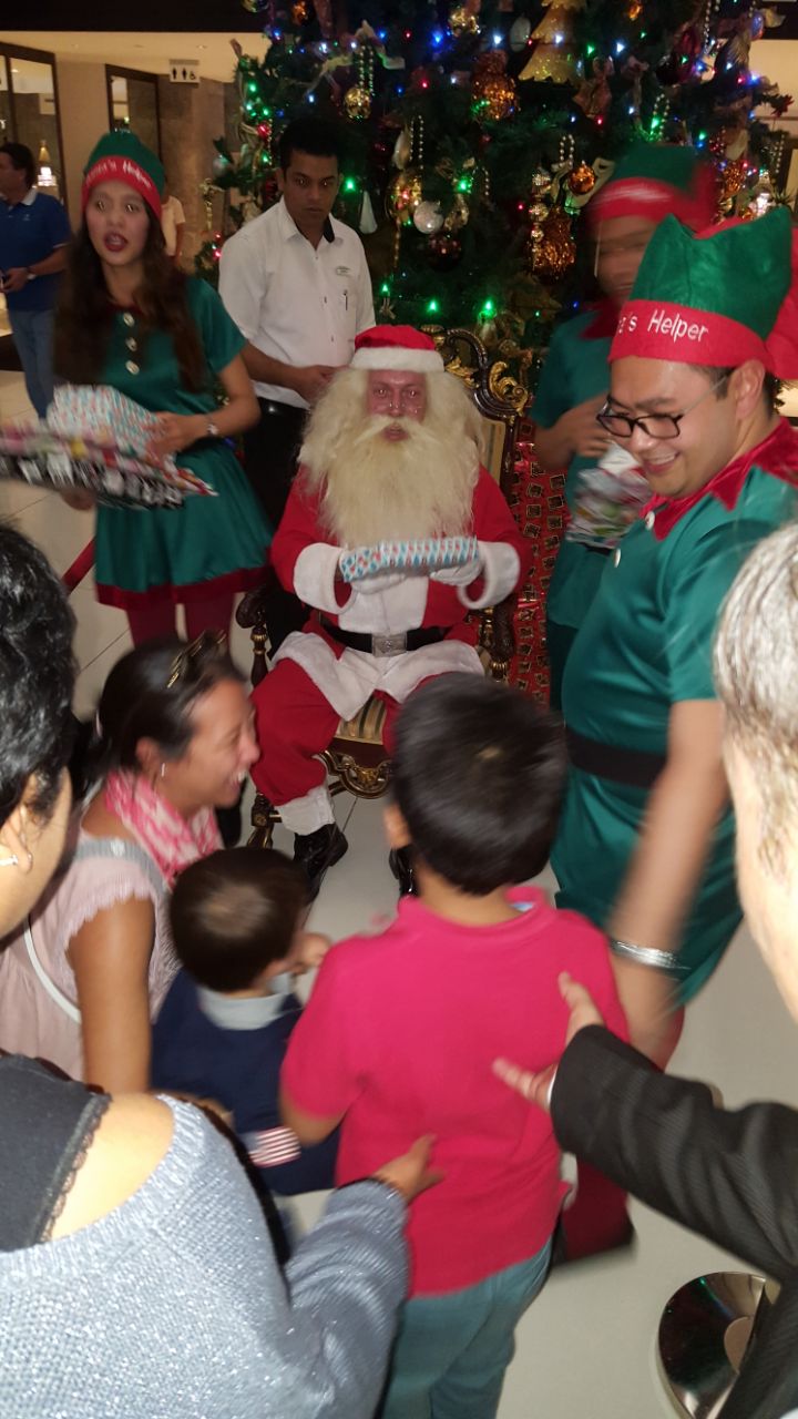 Santa Claus performance
