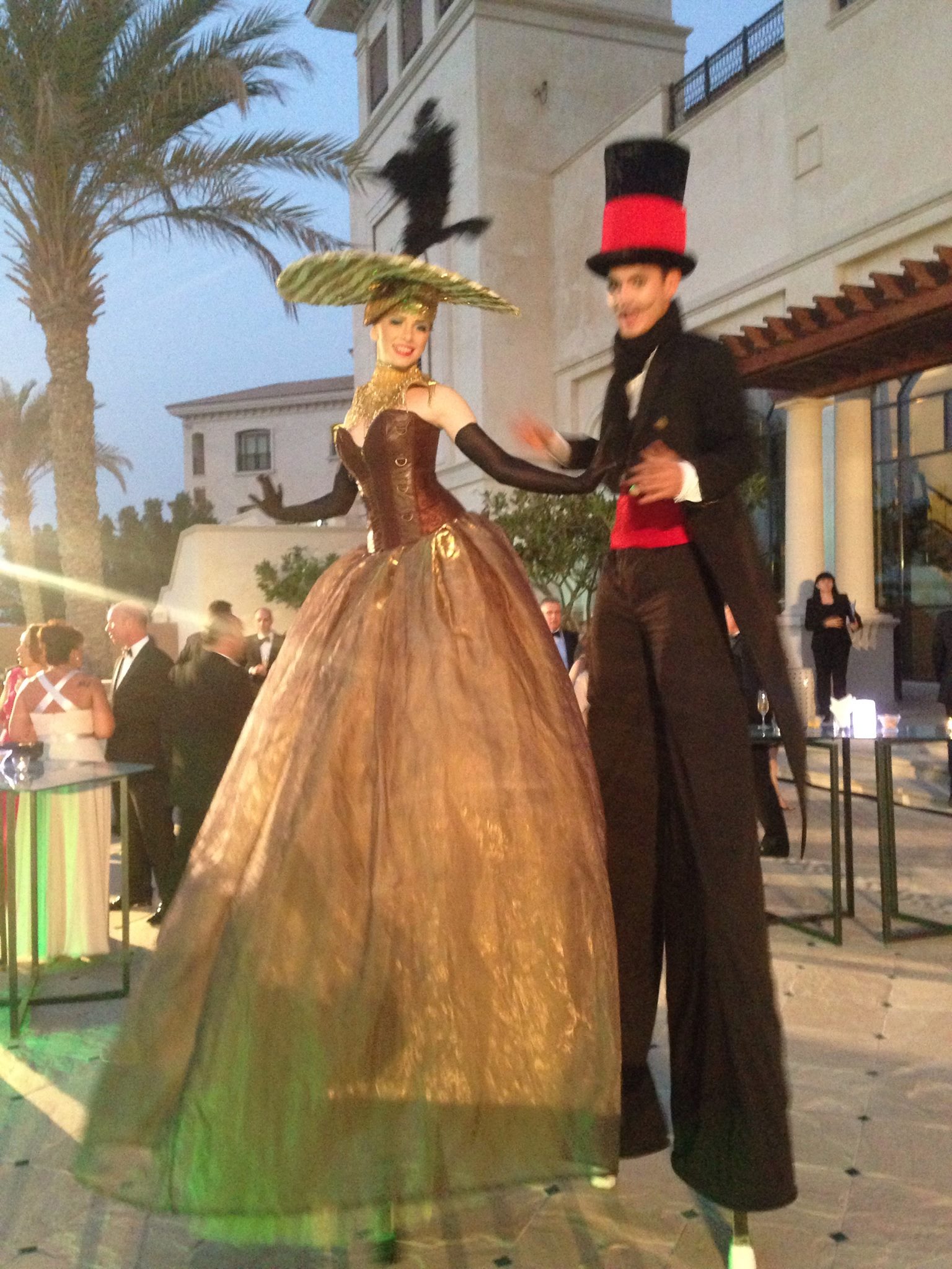 Stilt Walkers Dubai performance