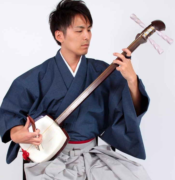 Tsugaru Shamisen Player